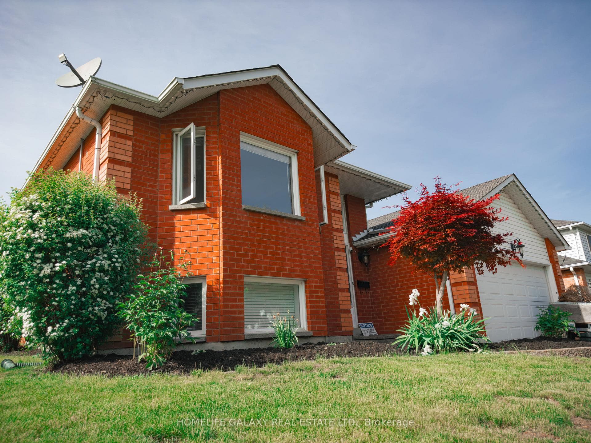 135 Trudeau Drive photo 2