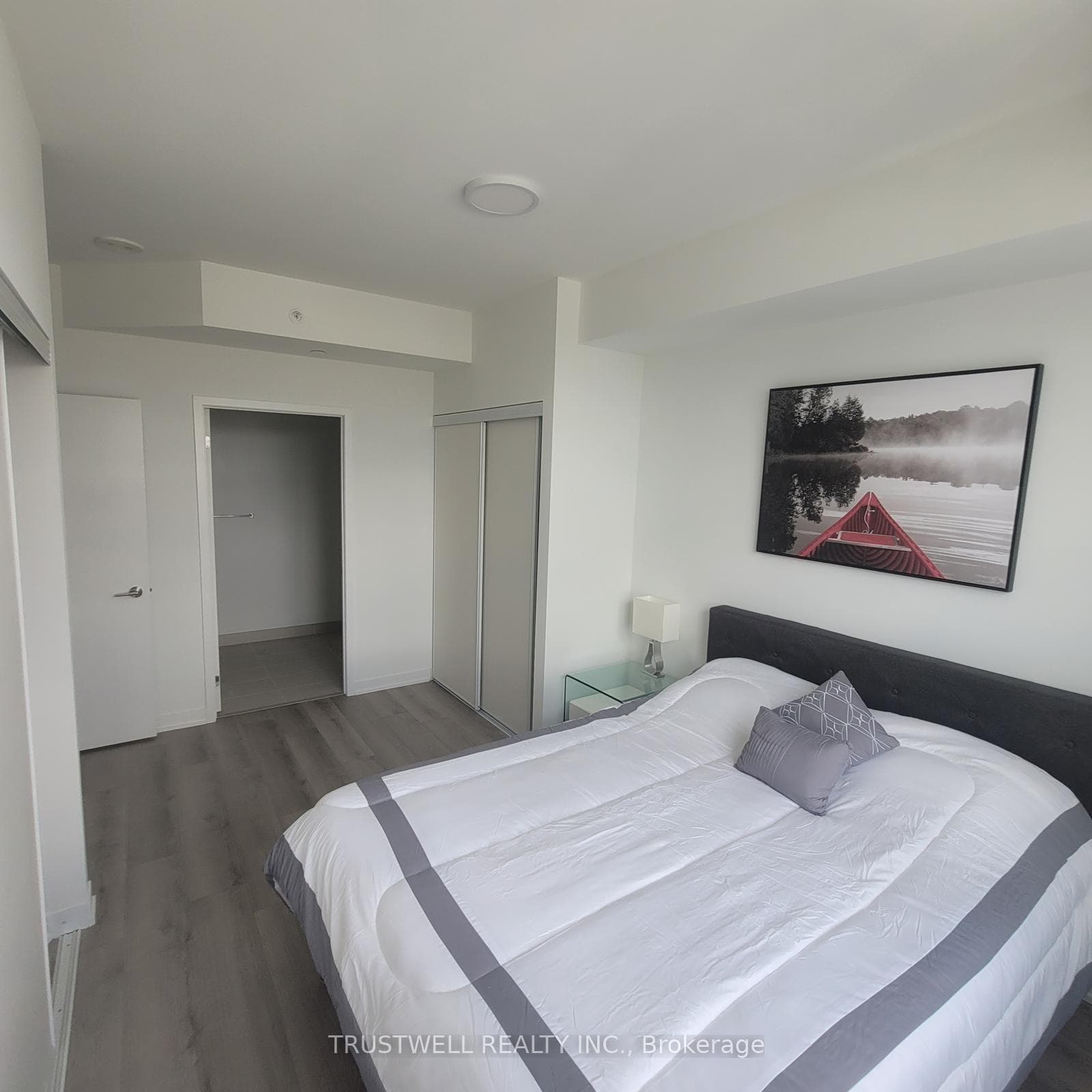 1787 St. Clair Avenue Unit 1013 photo 5