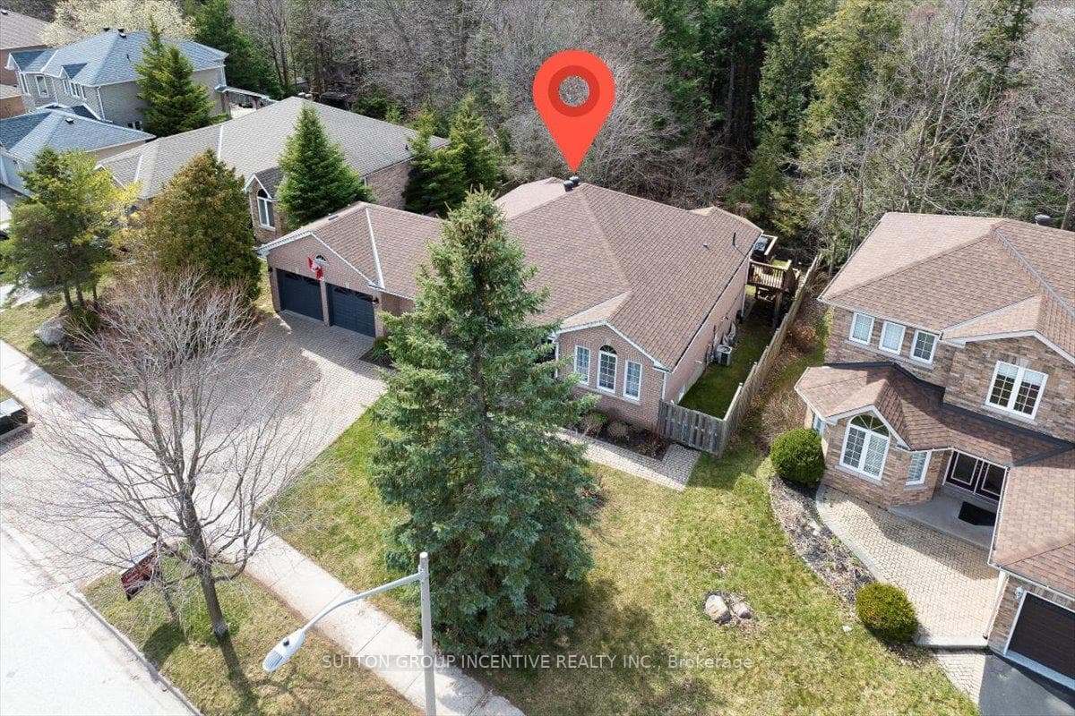 99 Emms Drive photo 2