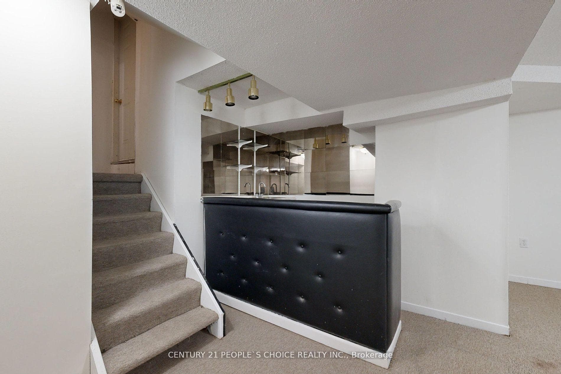 14 Jaffa Drive photo 31