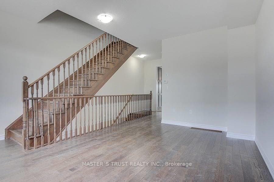 10917 Victoria Square Boulevard photo 9