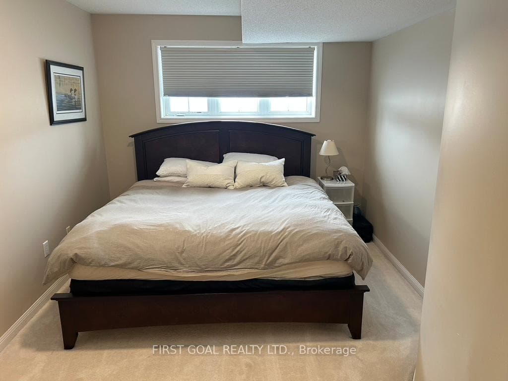 10 Wintergreen Way photo 22