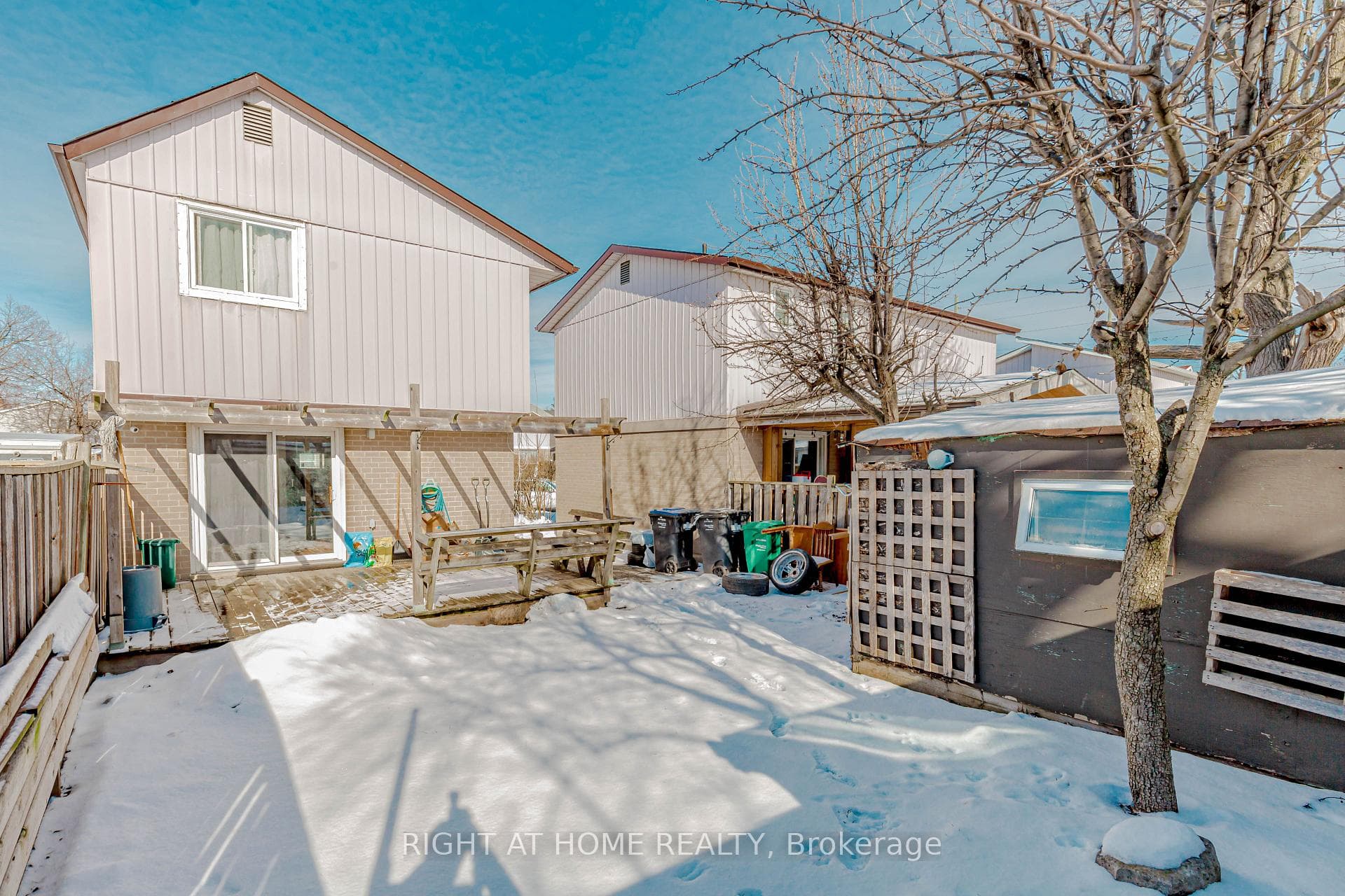 17 Hedley Court photo 38