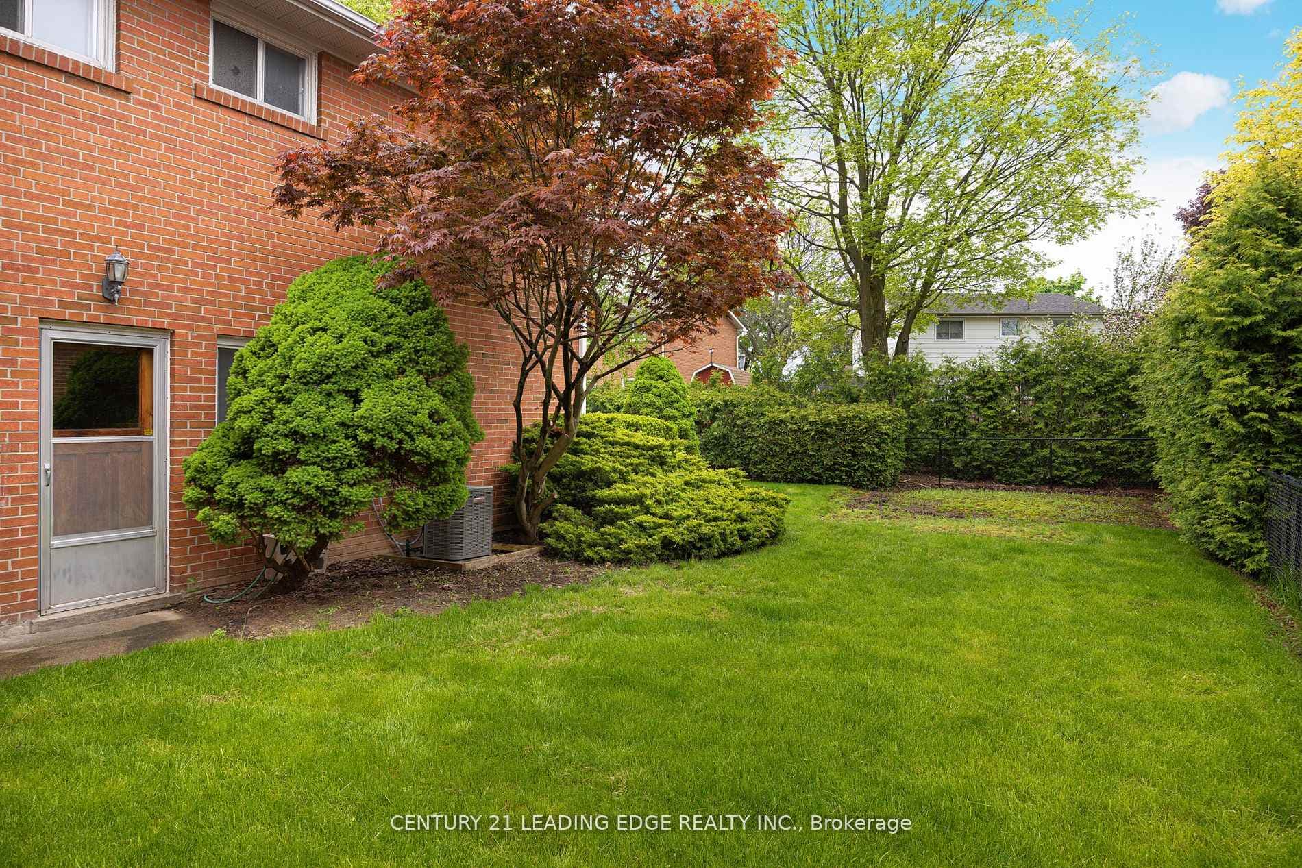 27 CAPTAIN ARMSTRONG Lane photo 32