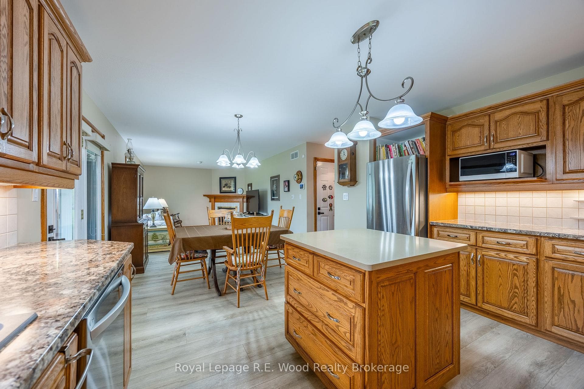85 Parkwood Drive photo 22