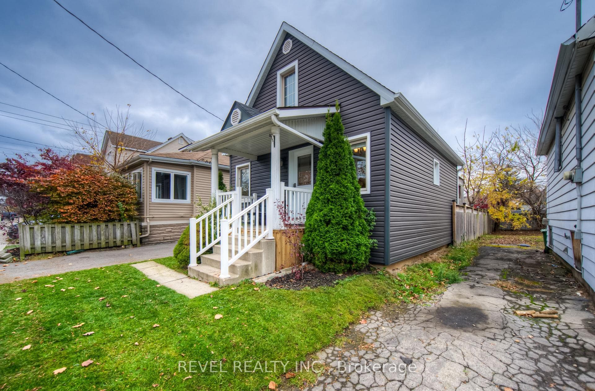 71 Garside Avenue photo 2