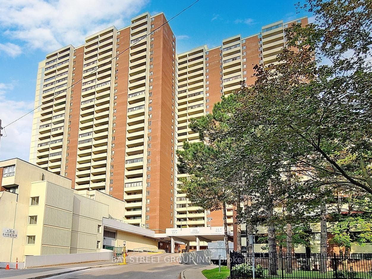 1 Massey Square Unit 1619 photo 1