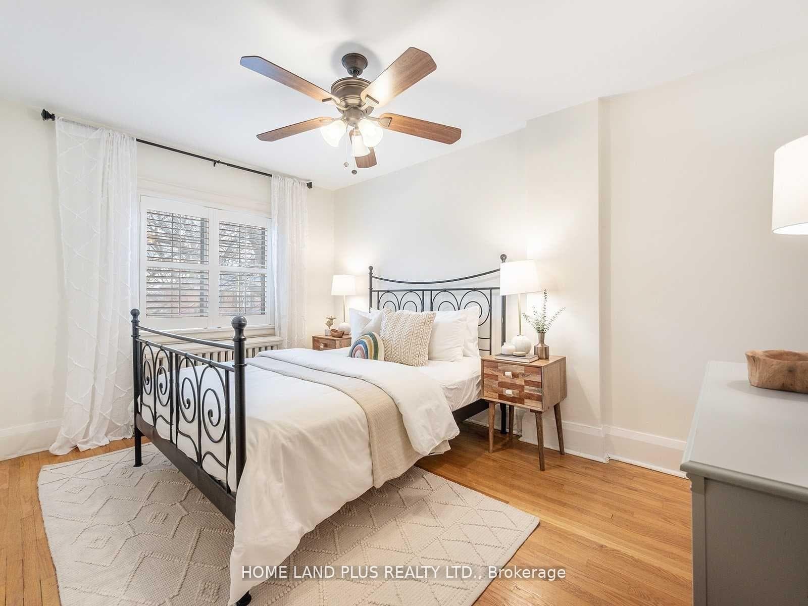 70 Mann Avenue photo 13