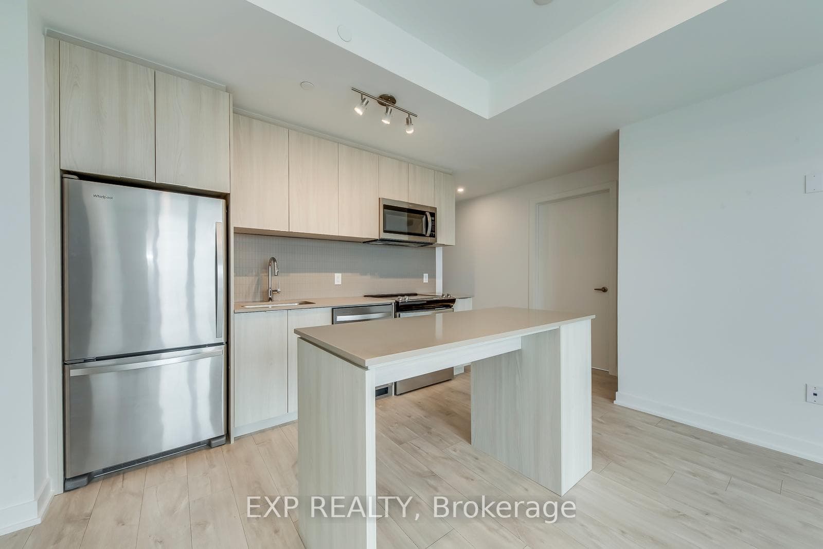 770 Whitlock Avenue Unit 706 photo 11