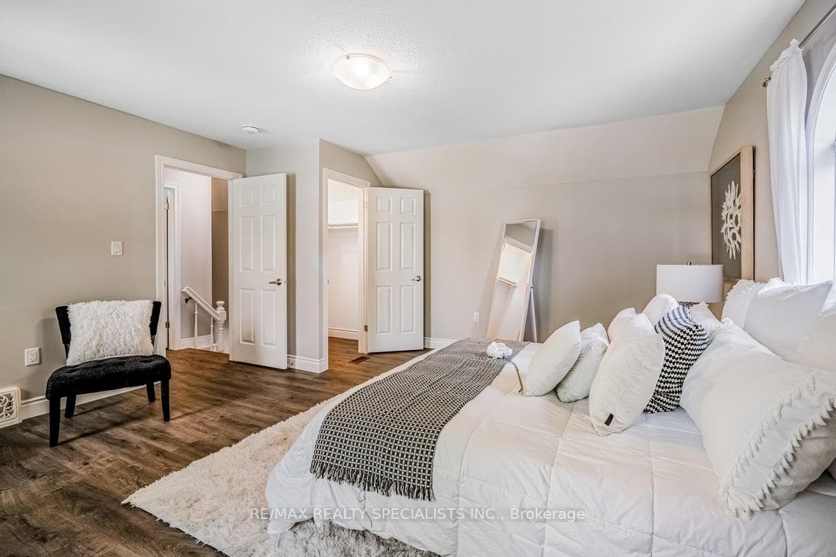 36 Weaver Street photo 29
