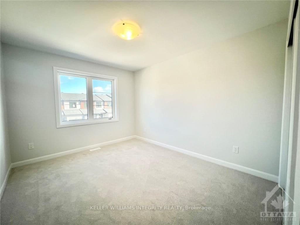 85 OSLER Street photo 22