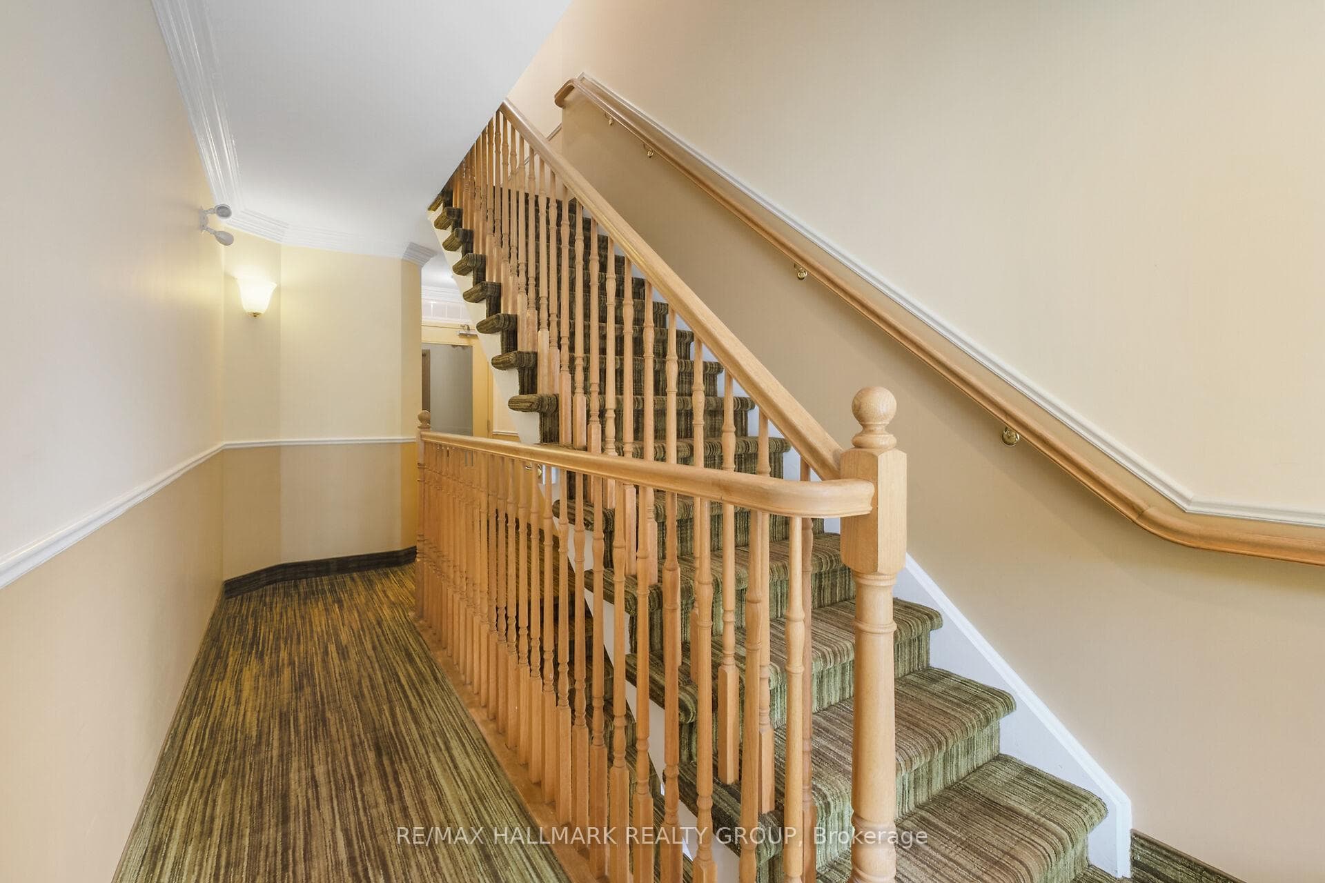 131 Robson Court Unit 1A photo 47
