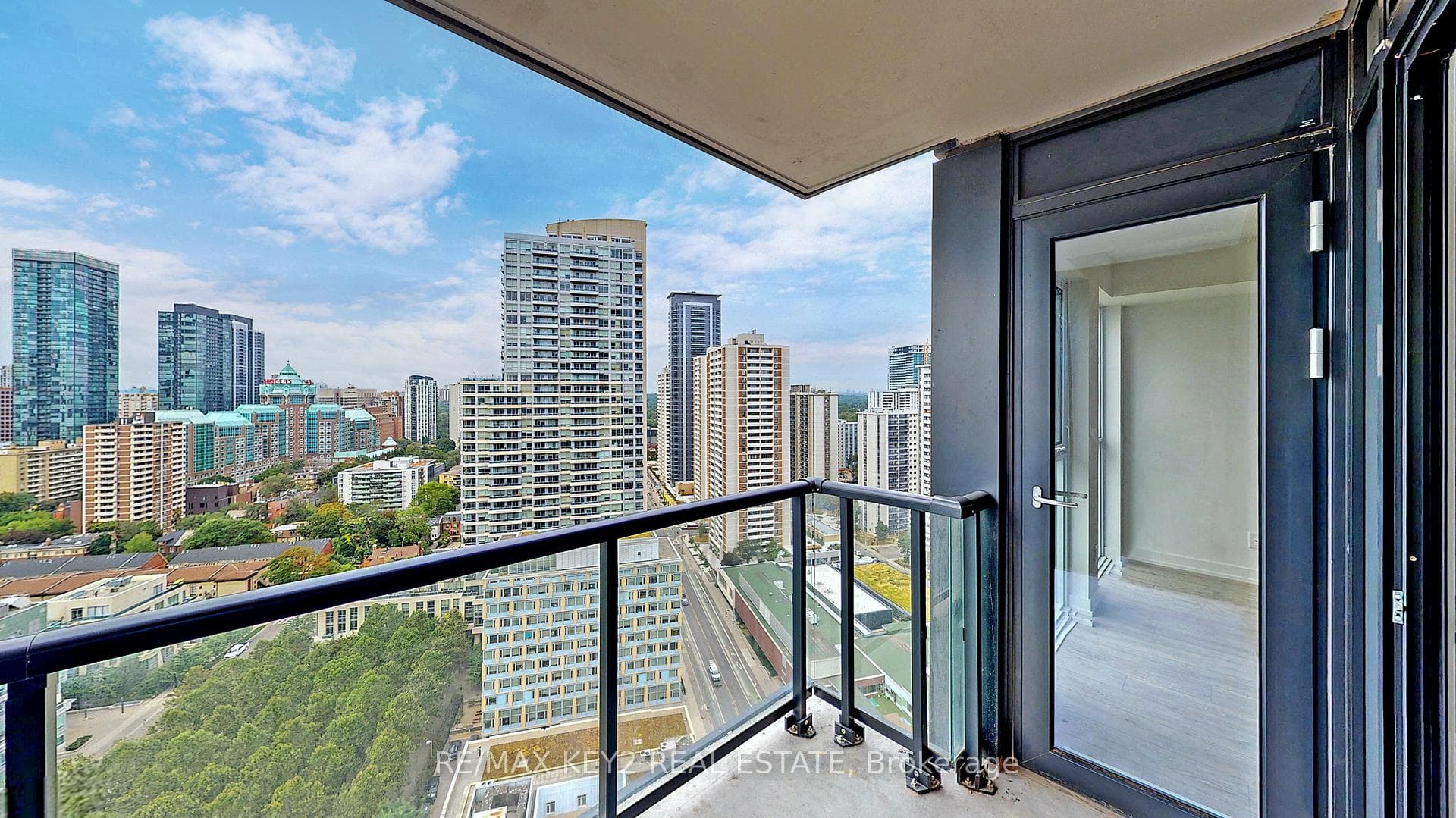 159 Wellesley Street Unit 2201 photo 24