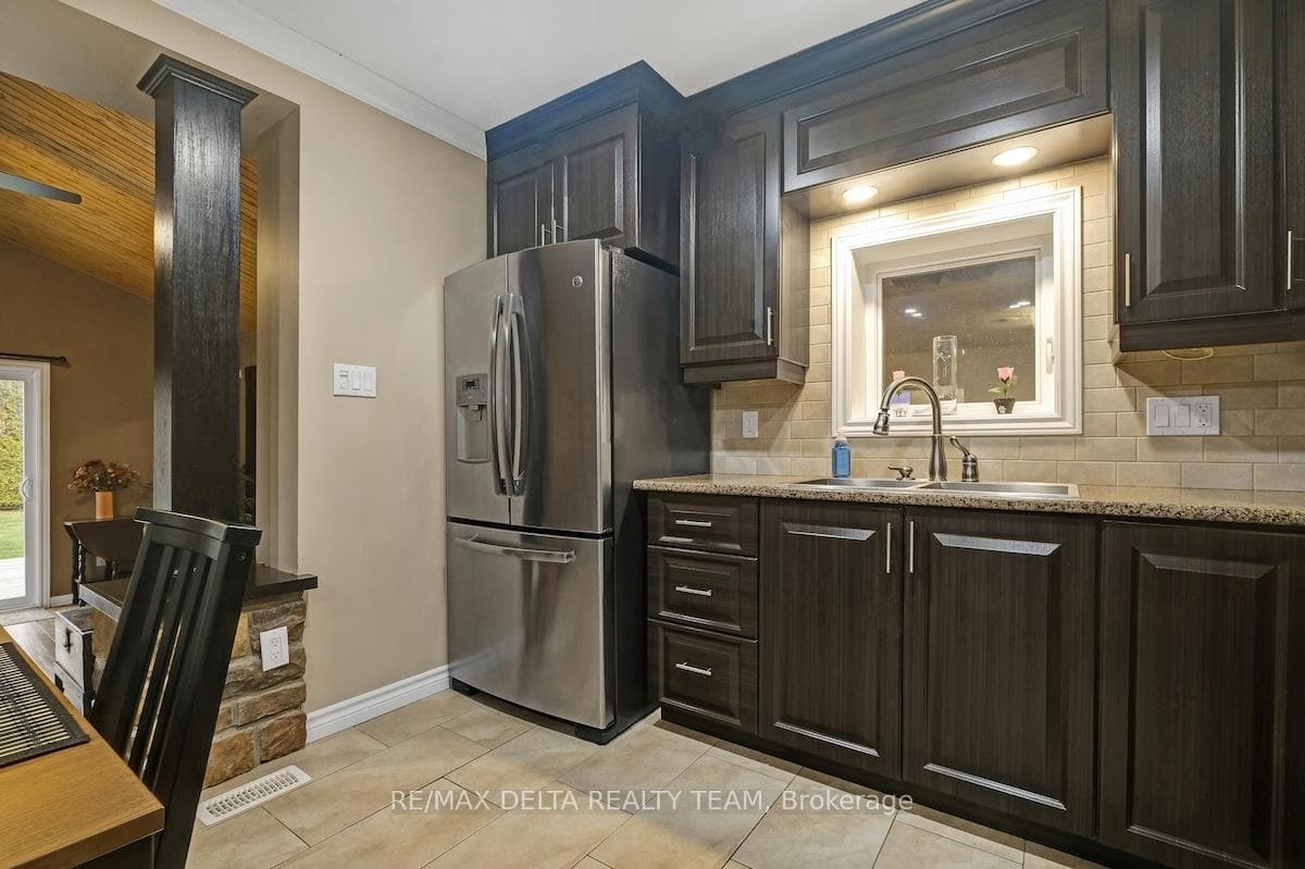 1629 St Joseph Road photo 18