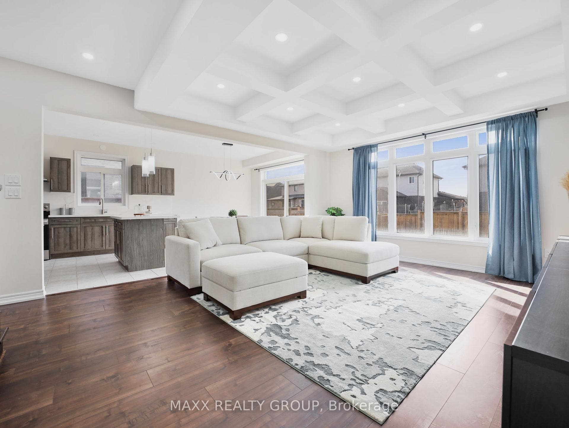 9354 Shoveller Drive photo 6
