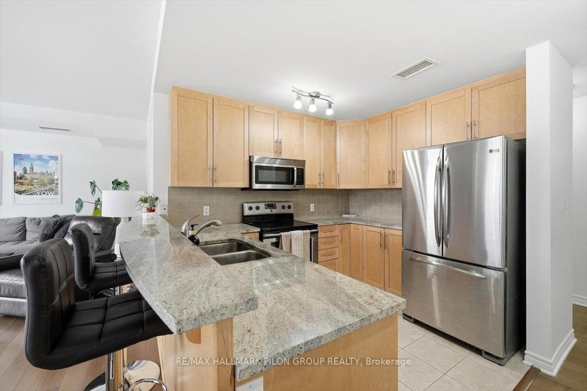 50 Prestige Circle Unit 4 photo 2