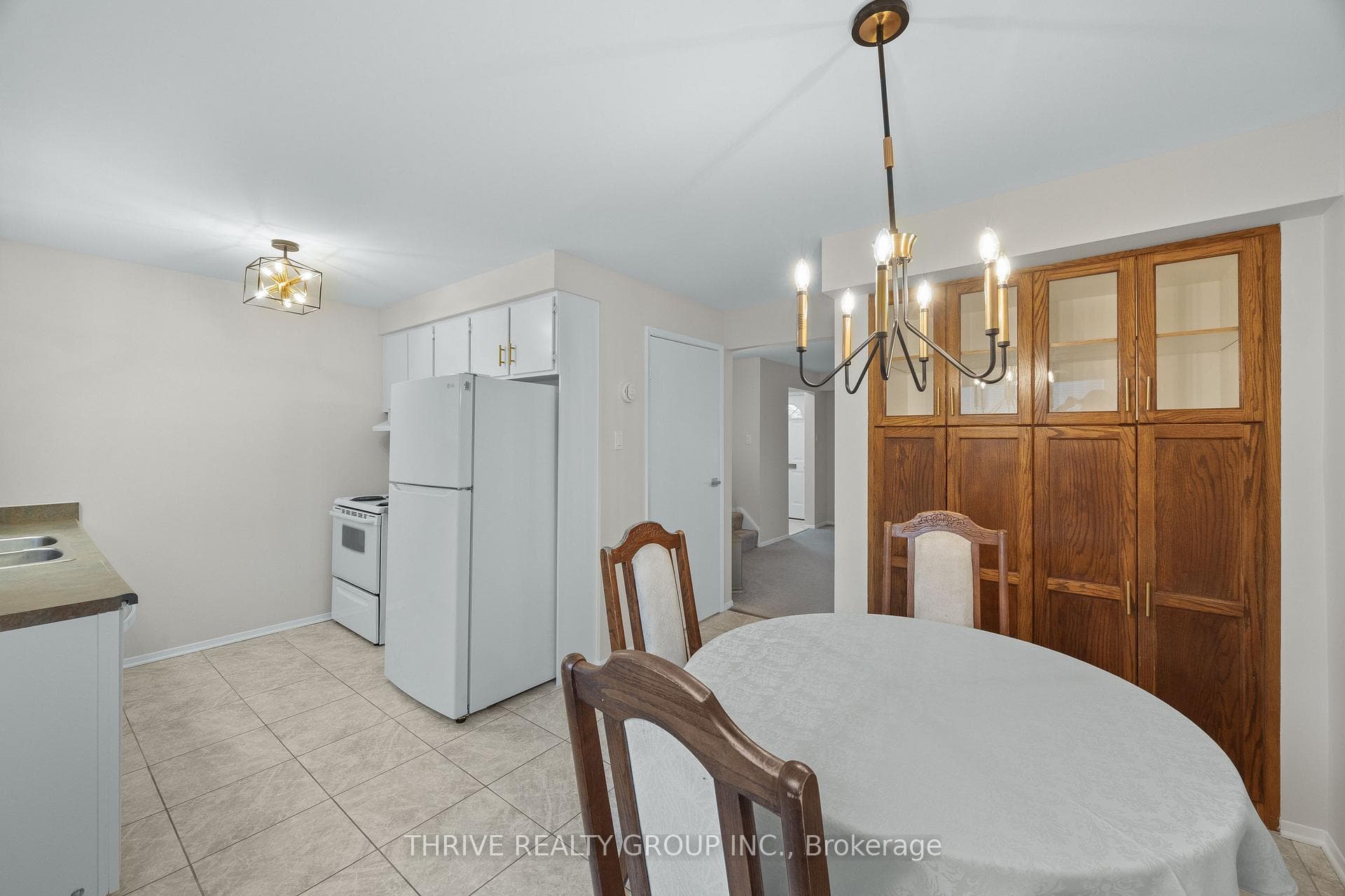 210 Carlyle Drive Unit 12 photo 3