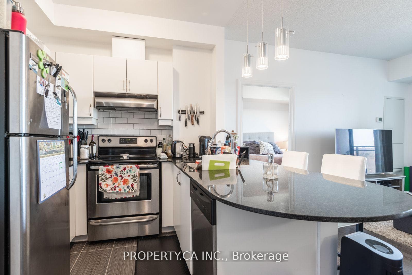 7730 Kipling Avenue Unit 906 photo 2