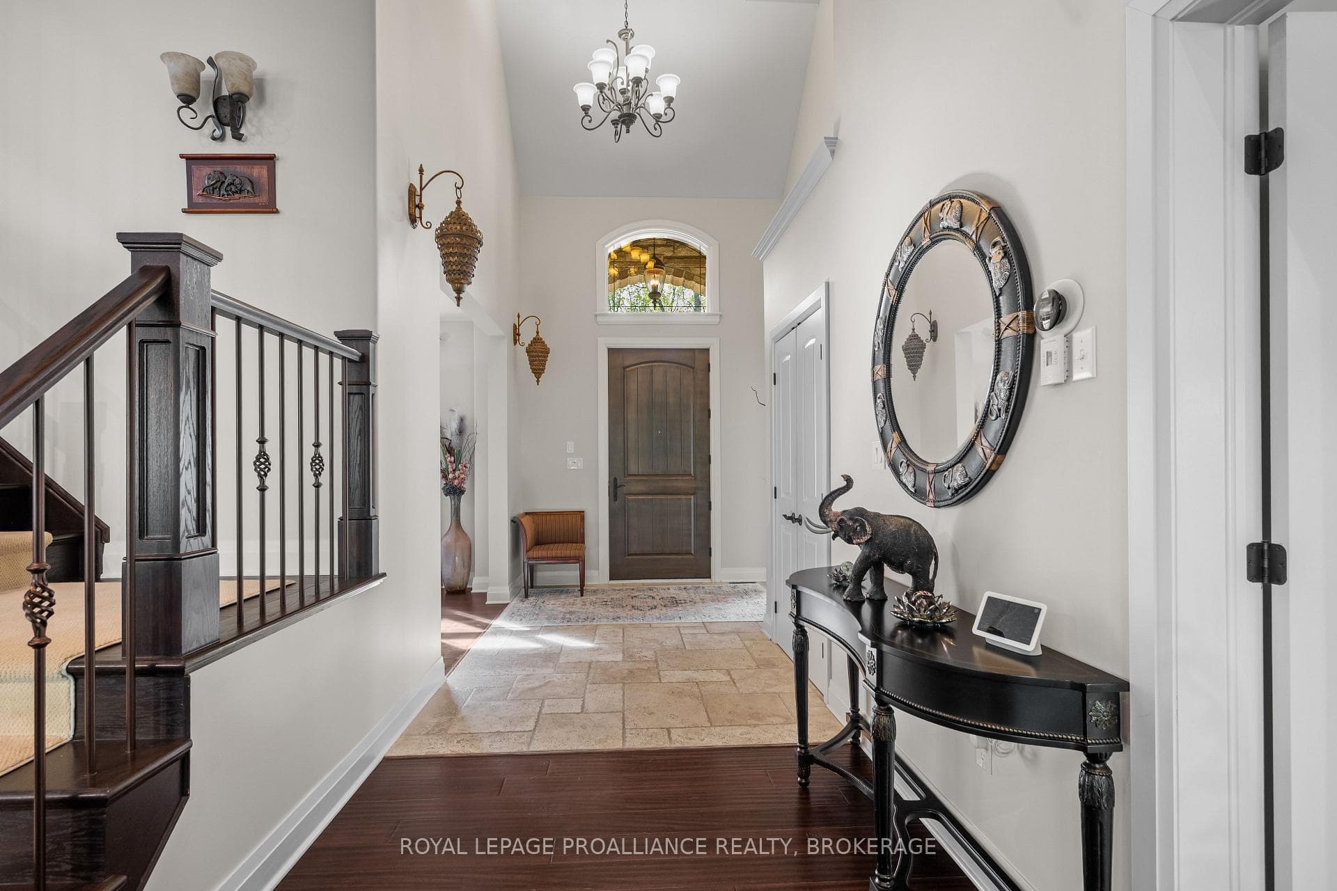 2918 Leeman Road photo 5