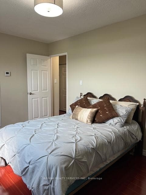 812 Burnhamthorpe Road Unit 708 photo 13