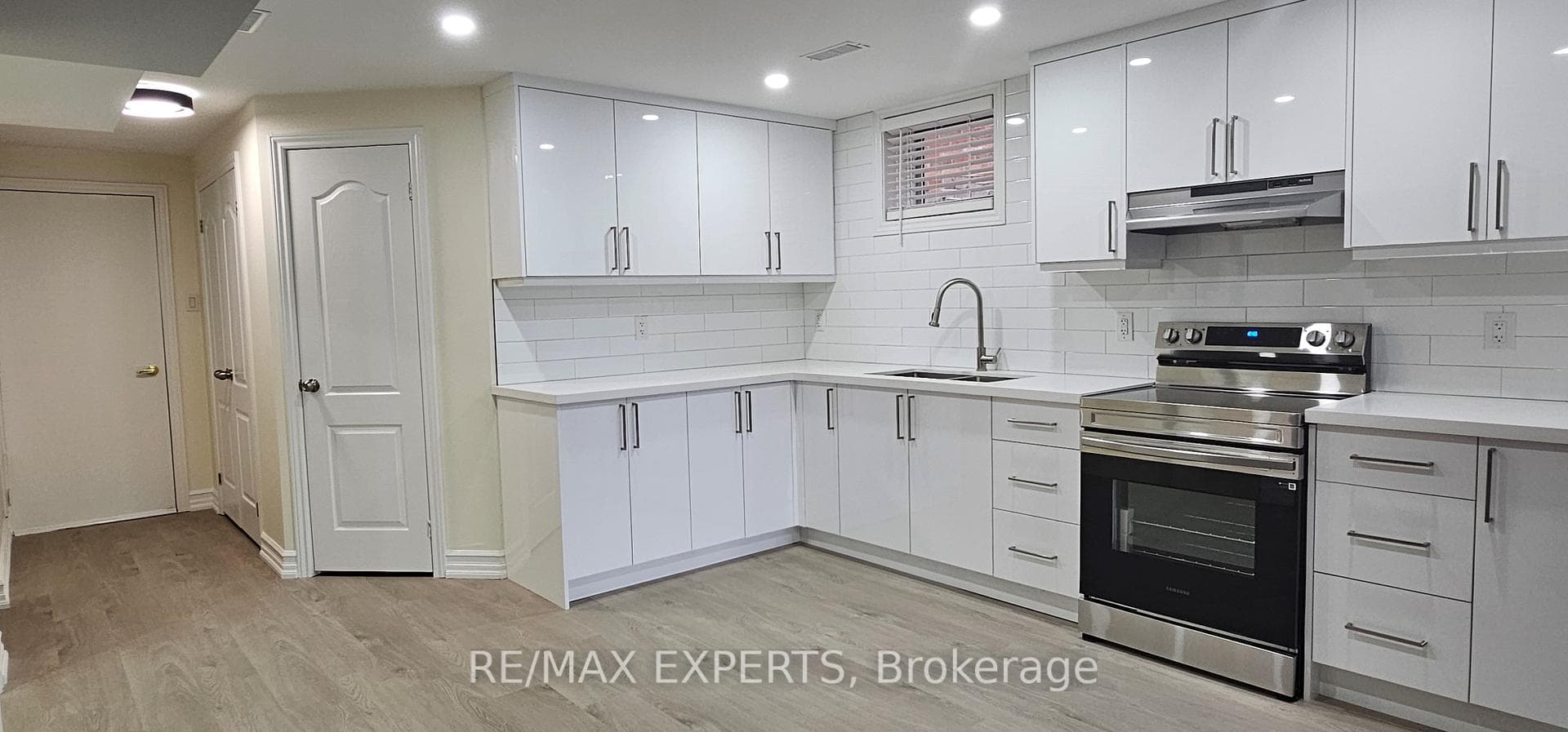 221 Matthew Drive photo 25