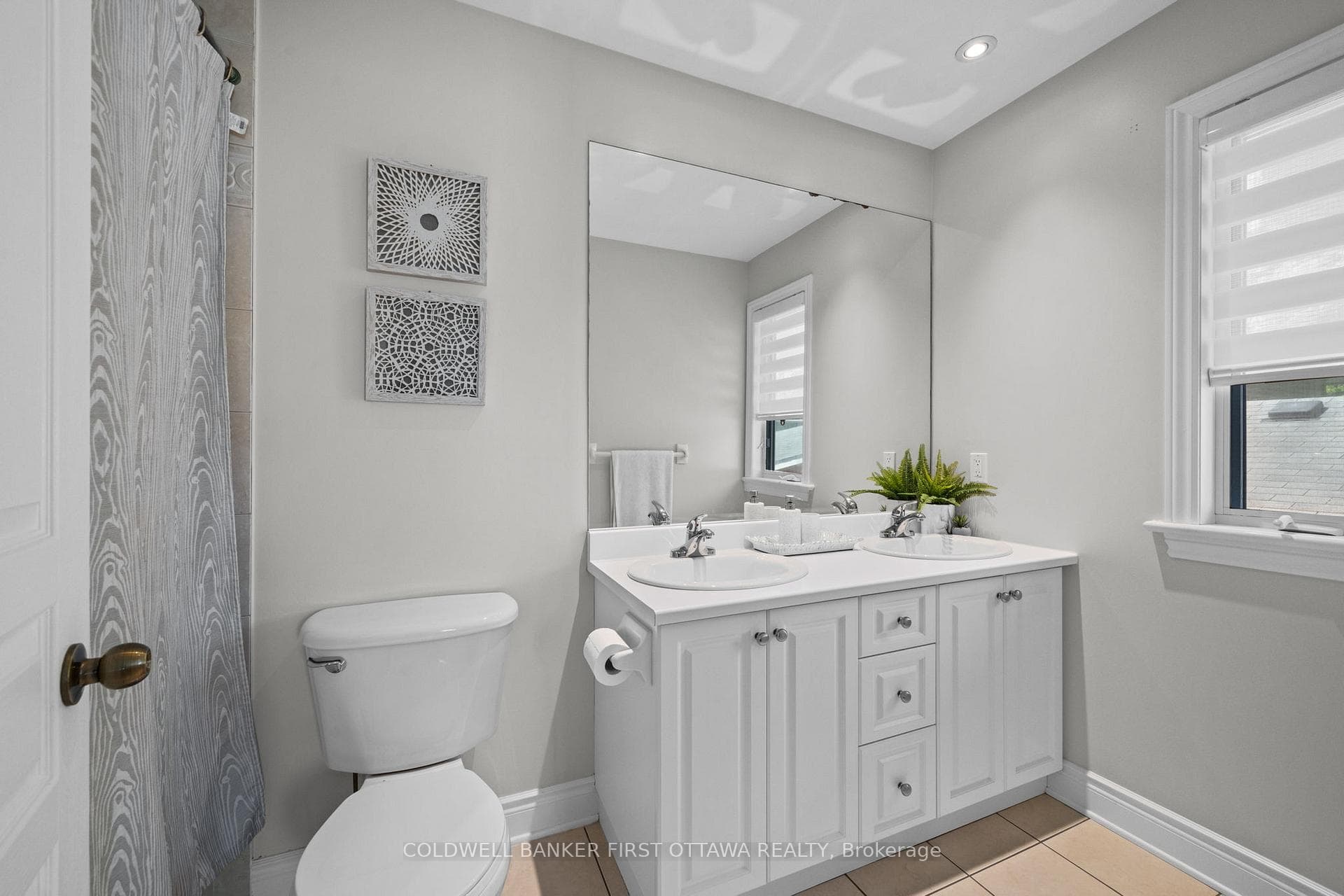 2803 St. Stephen's Street photo 24