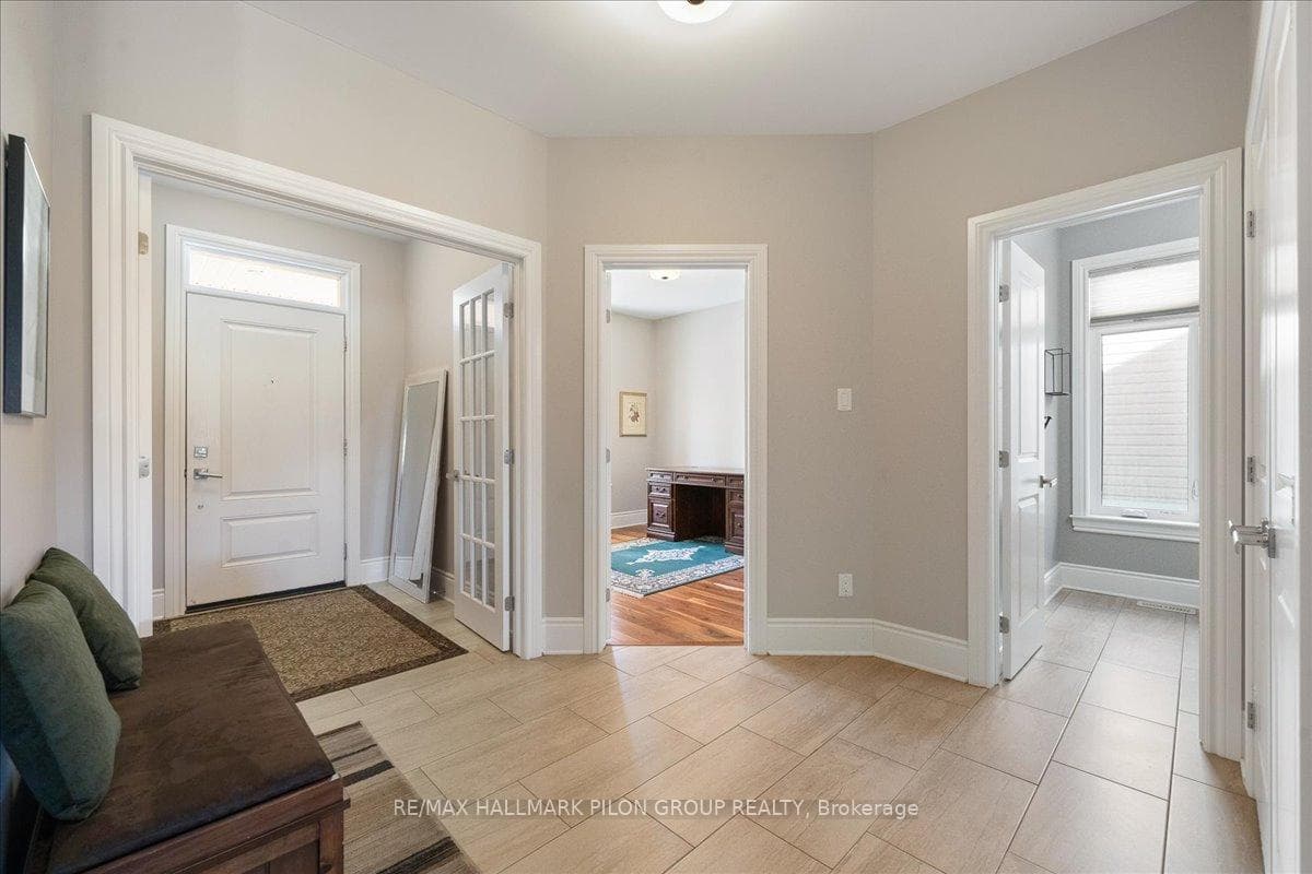 740 CARTOGRAPHE Street photo 2