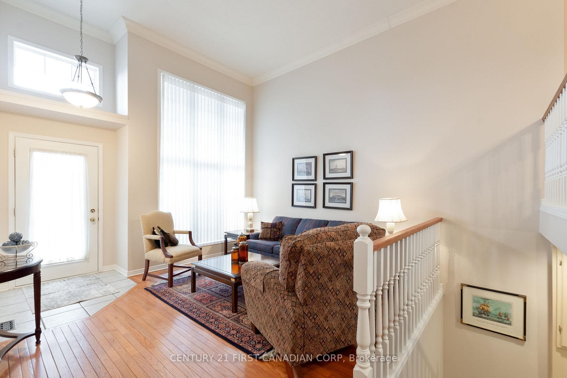 54 Willow Crescent photo 8