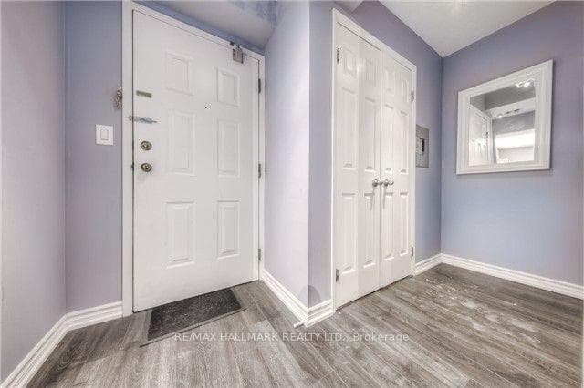222 The Esplanade N/A Unit 306 photo 2