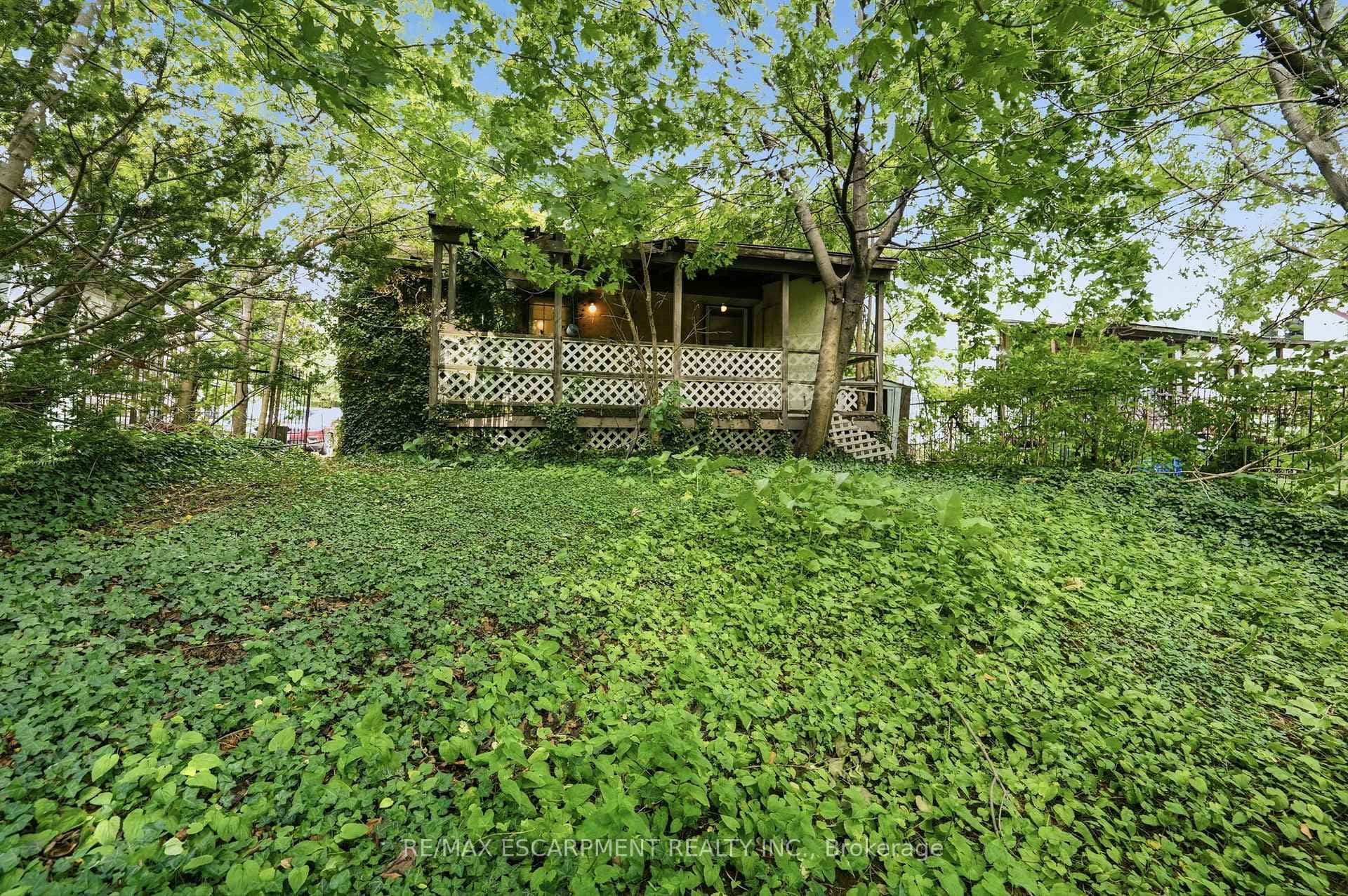 34 Eaton Place photo 29