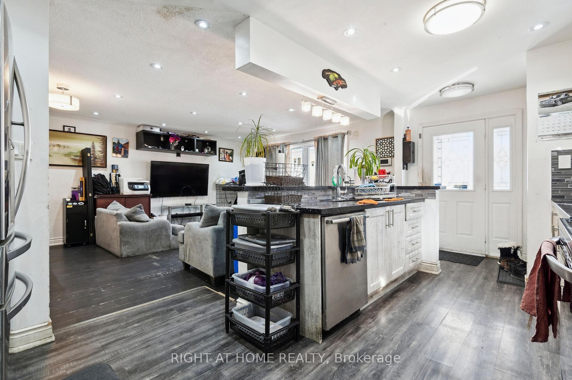 22 Lynmont Road photo 10