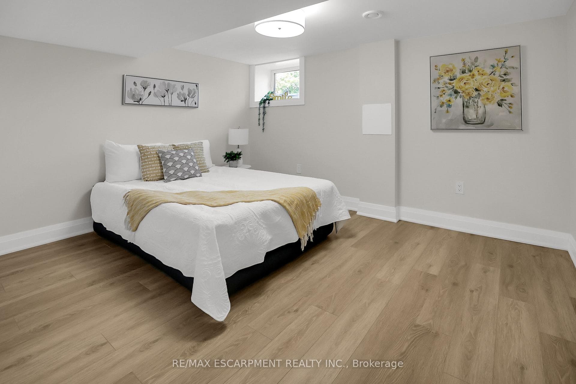 52 Valencourt Drive photo 26