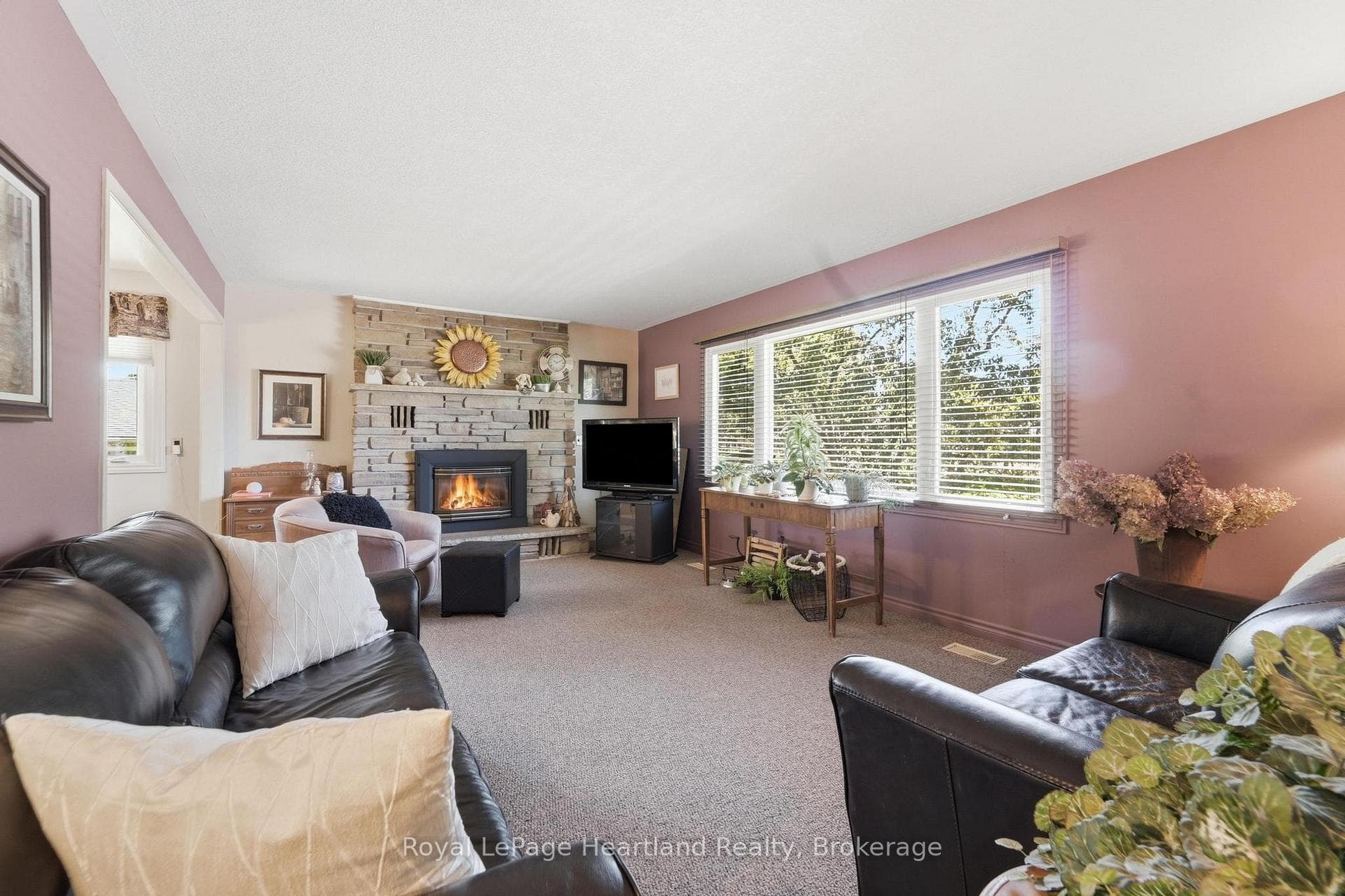 235 Hincks Street photo 4