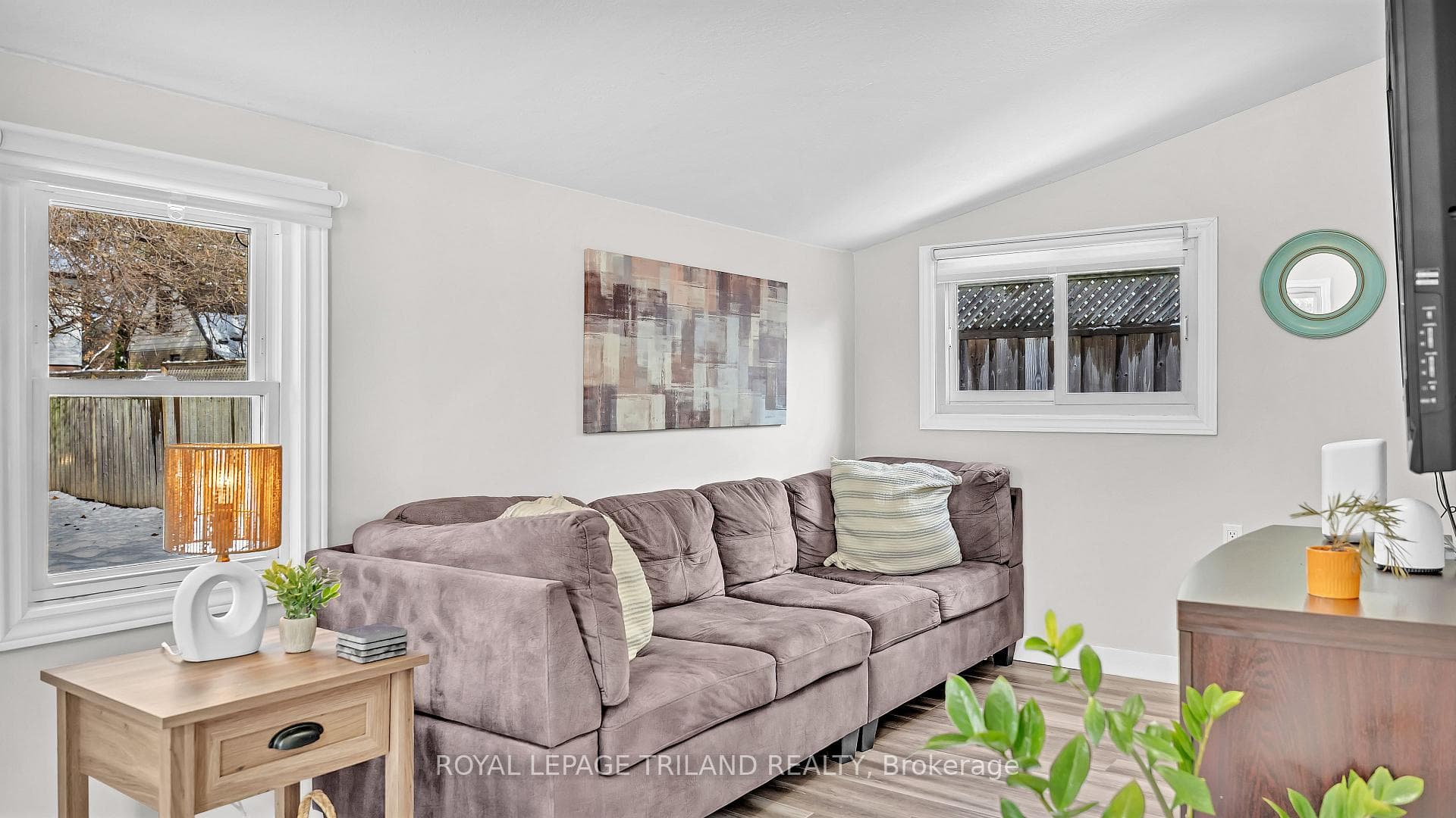 716 Cheapside Street photo 16