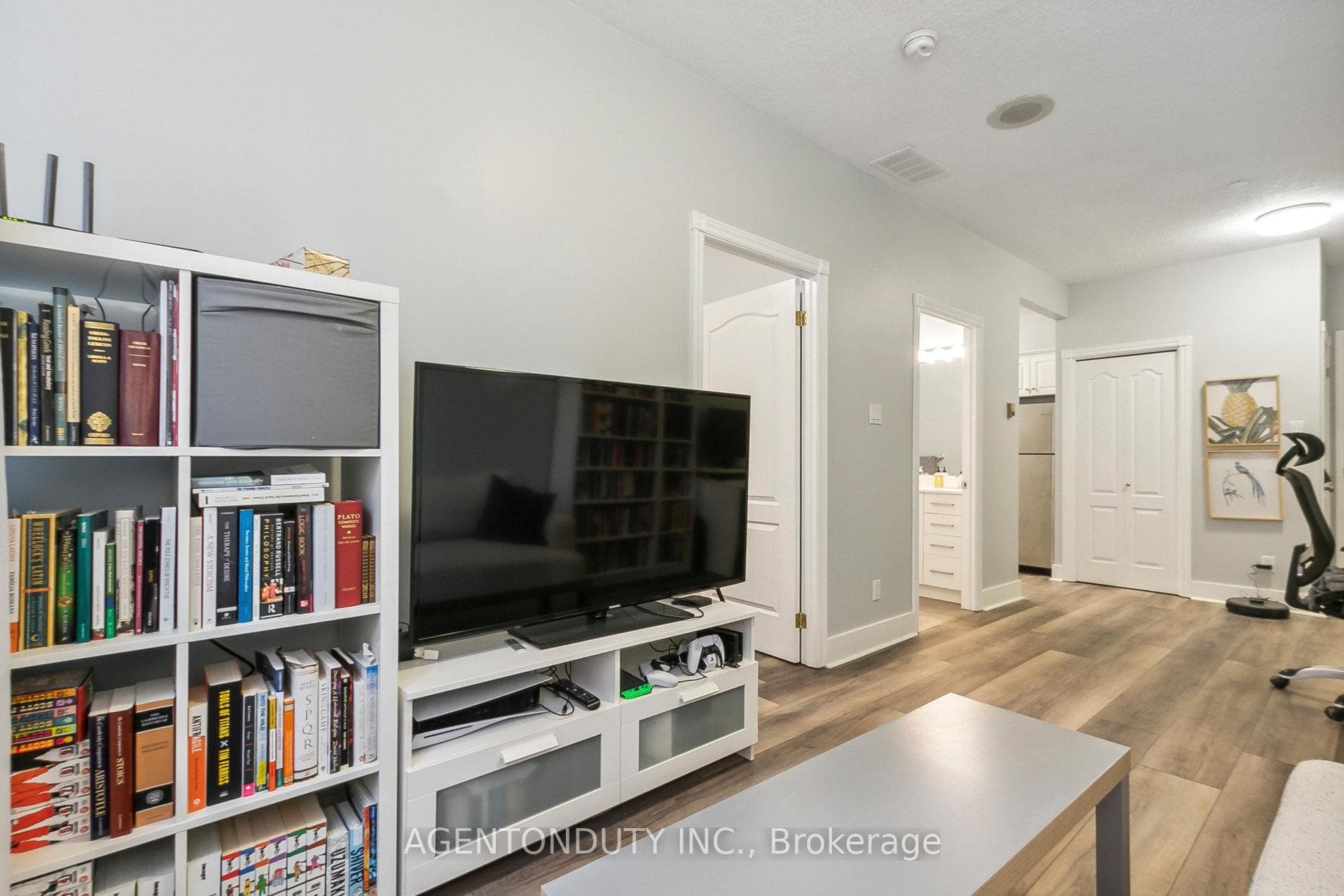 393 King Street Unit 708 photo 21
