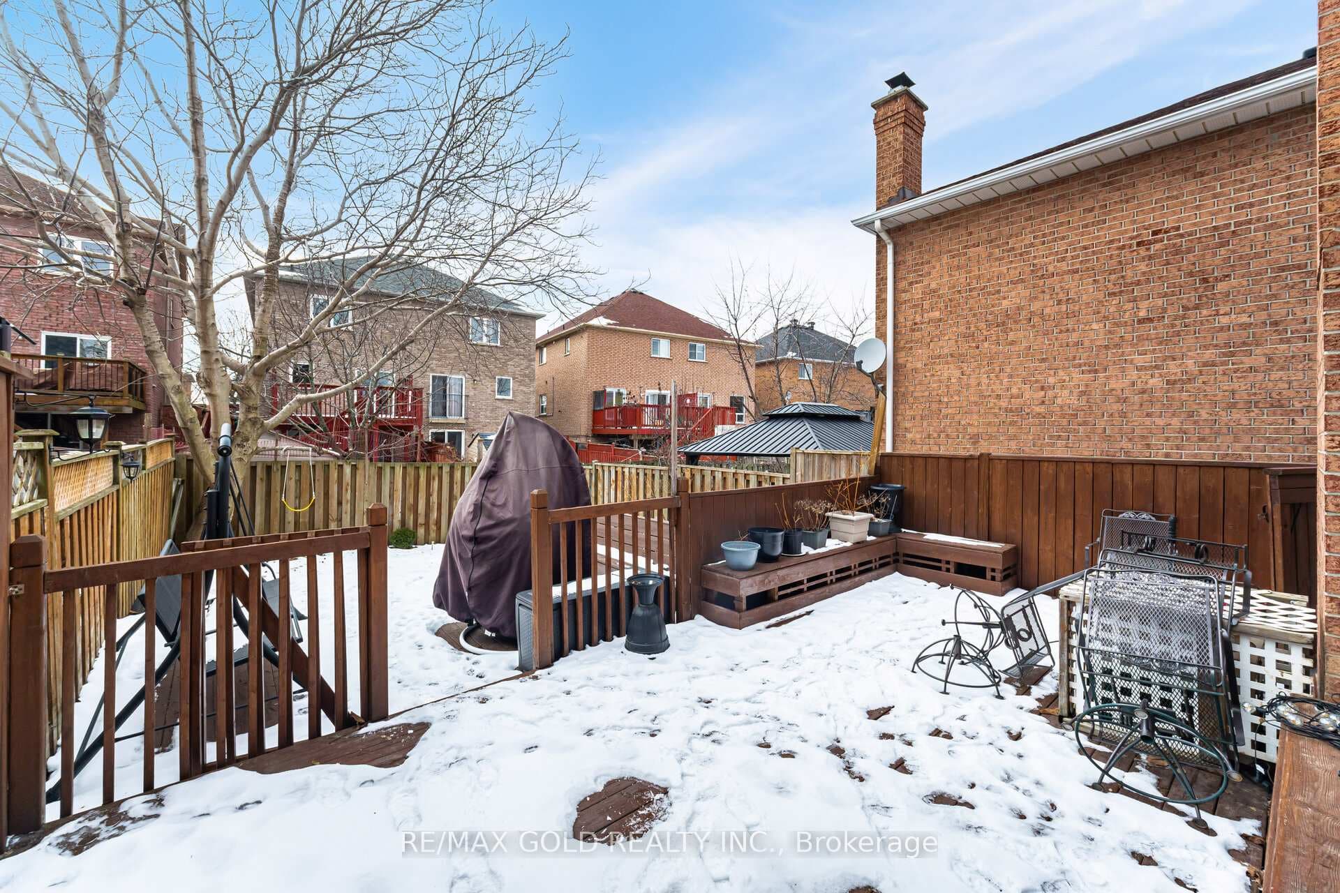 5284 Longhouse Crescent photo 18