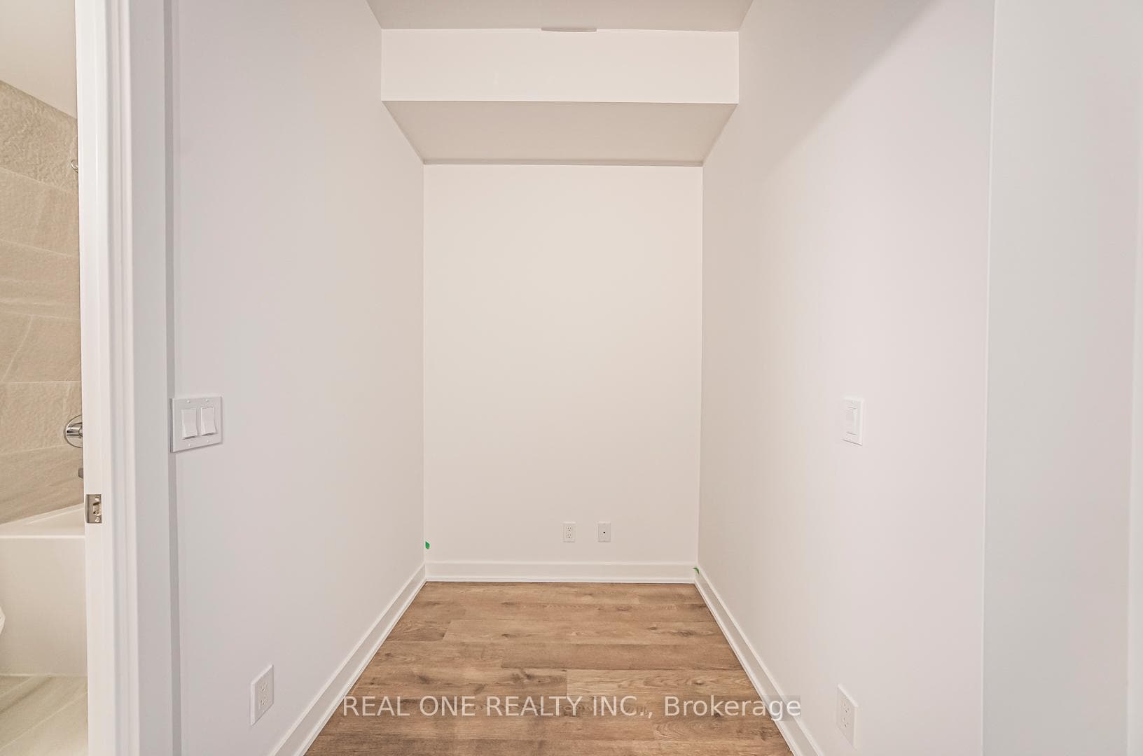 30 Upper Mall Way Unit A2606 photo 31