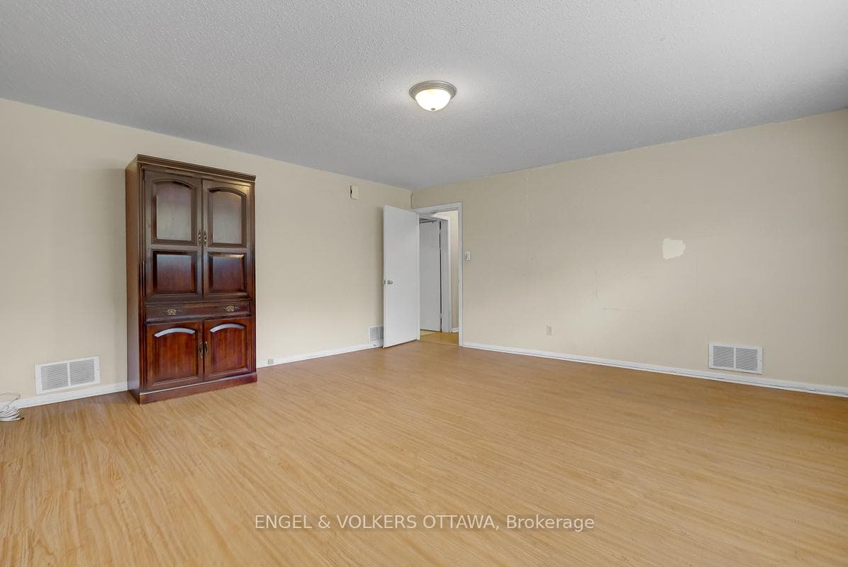 Lower level 4th bed room or flex