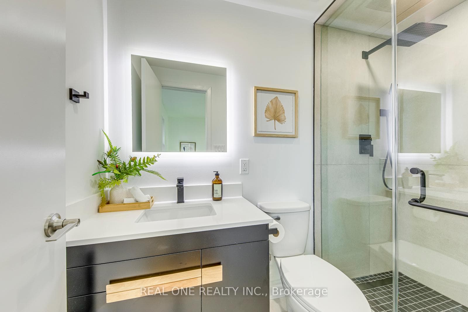 45 Hepworth Drive photo 26