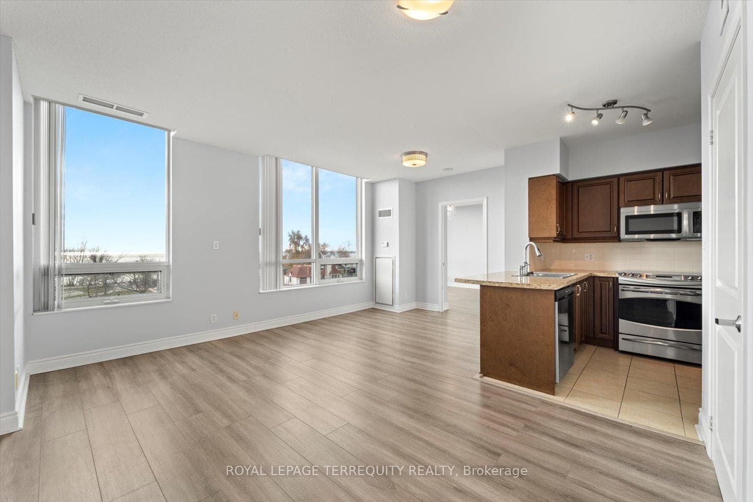 1900 Lake Shore Boulevard Unit 403 photo 10