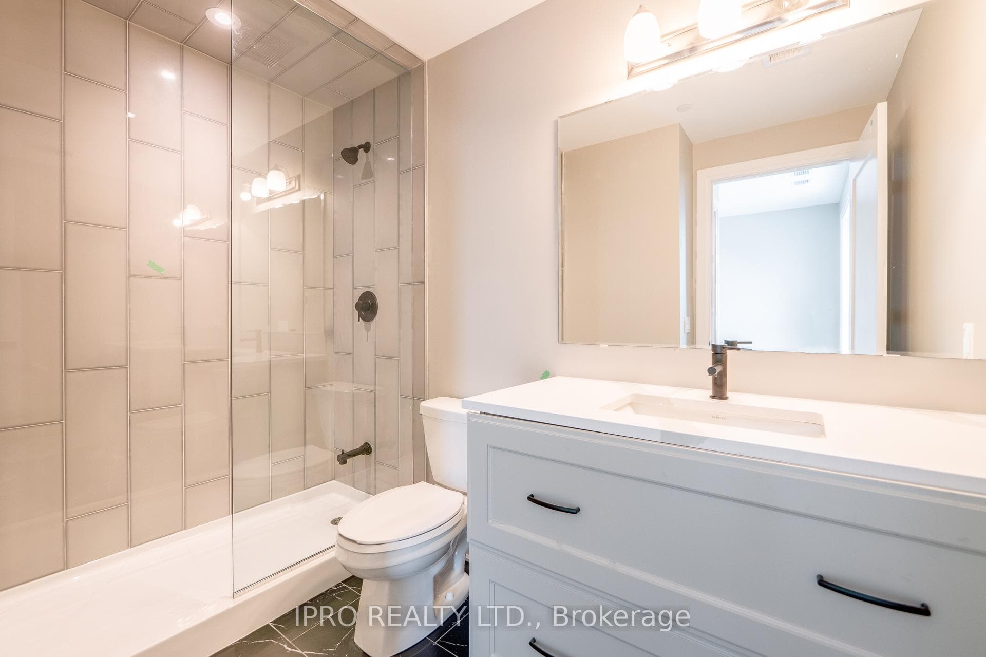 470 Gordon Krantz Avenue Unit 514 photo 24