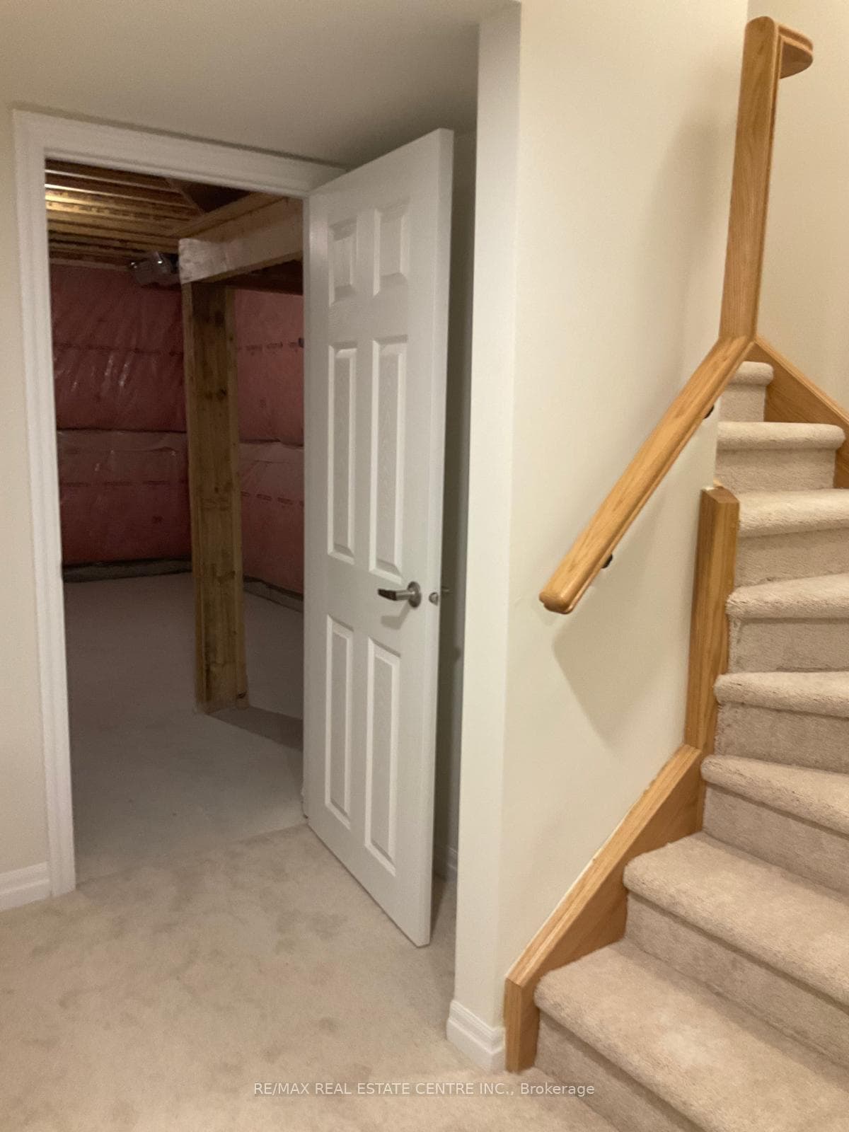 19 Northrop Avenue photo 18