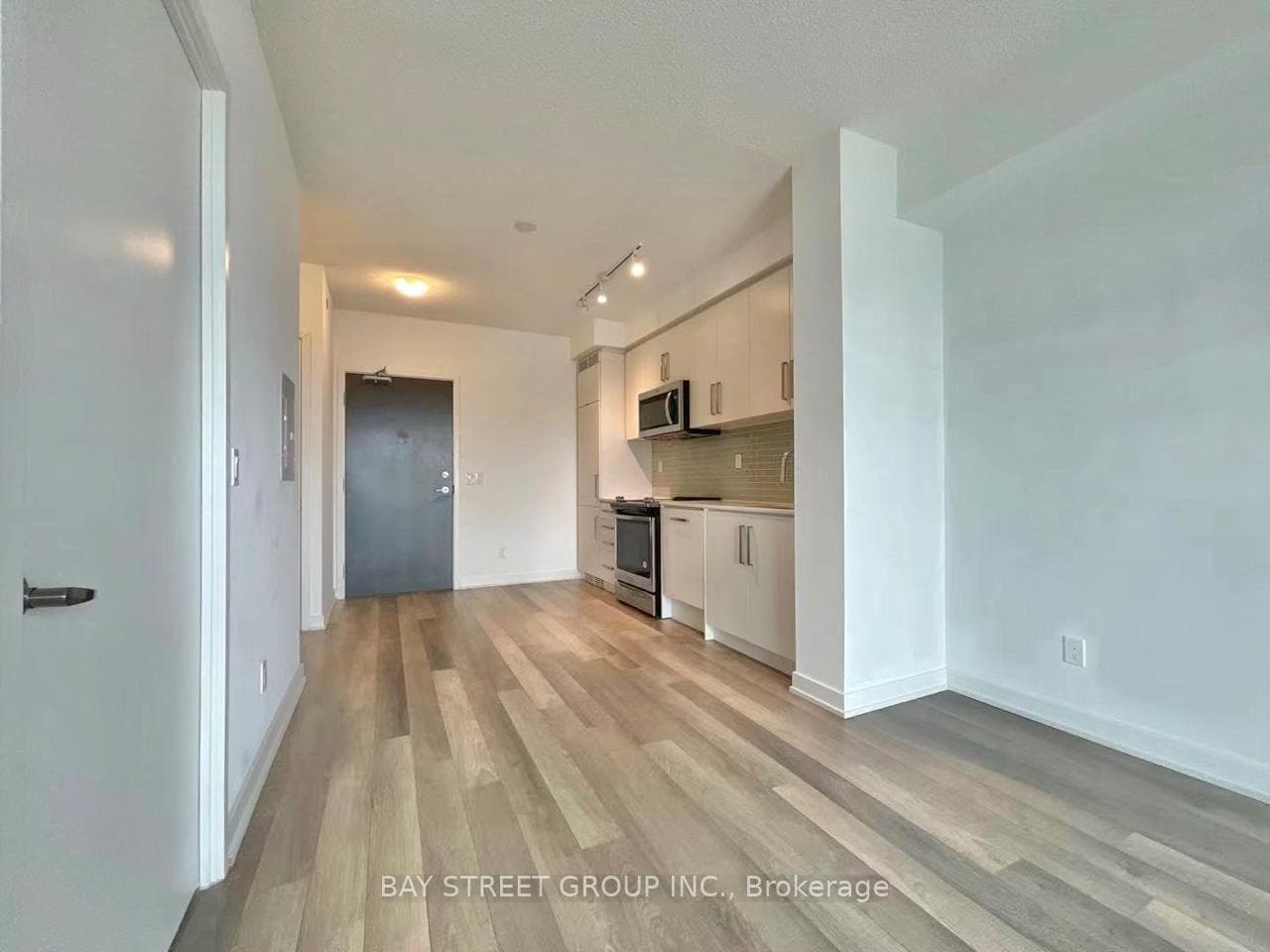 5180 Yonge Street Unit 2103 photo 4