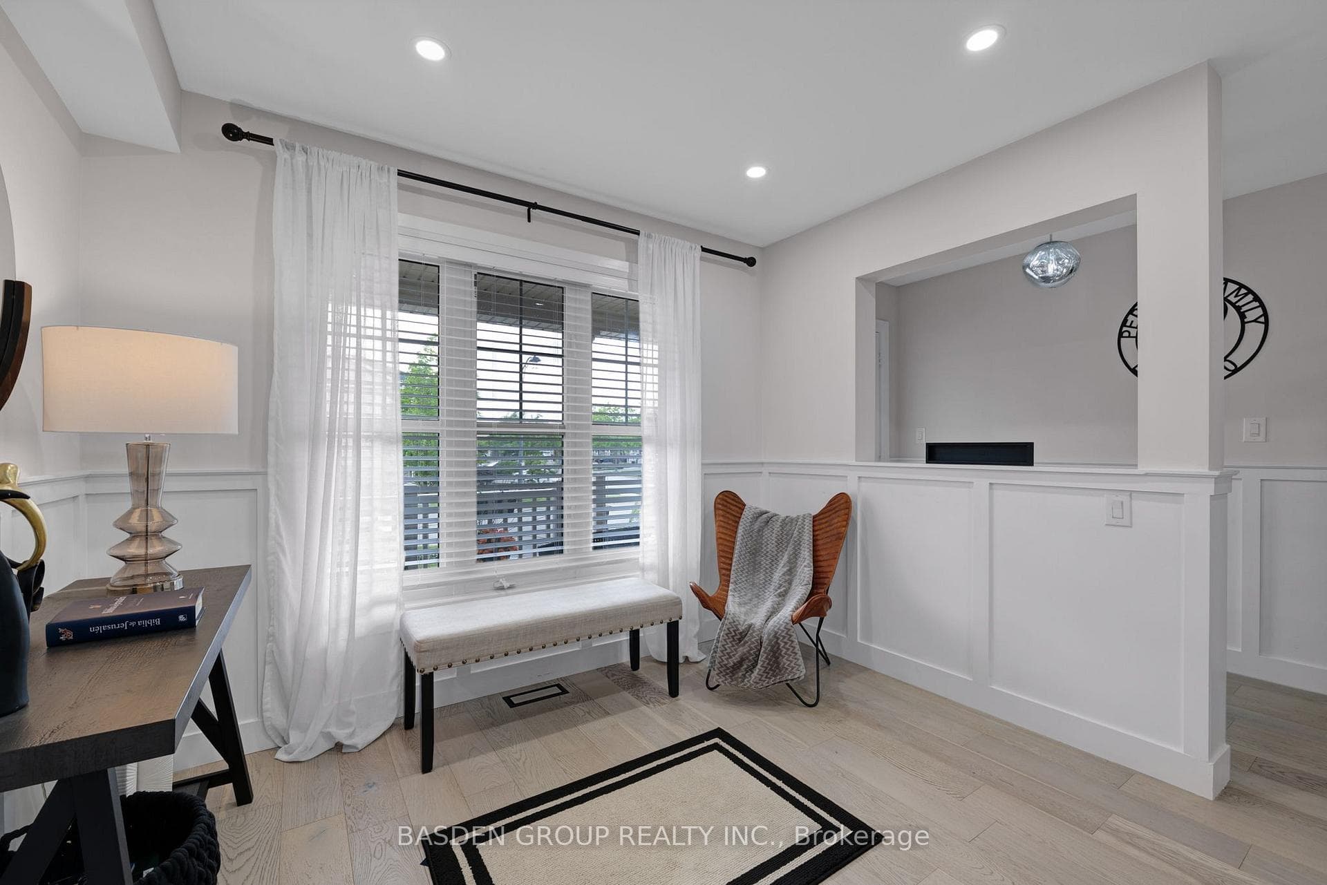 789 Miller Park Avenue photo 8