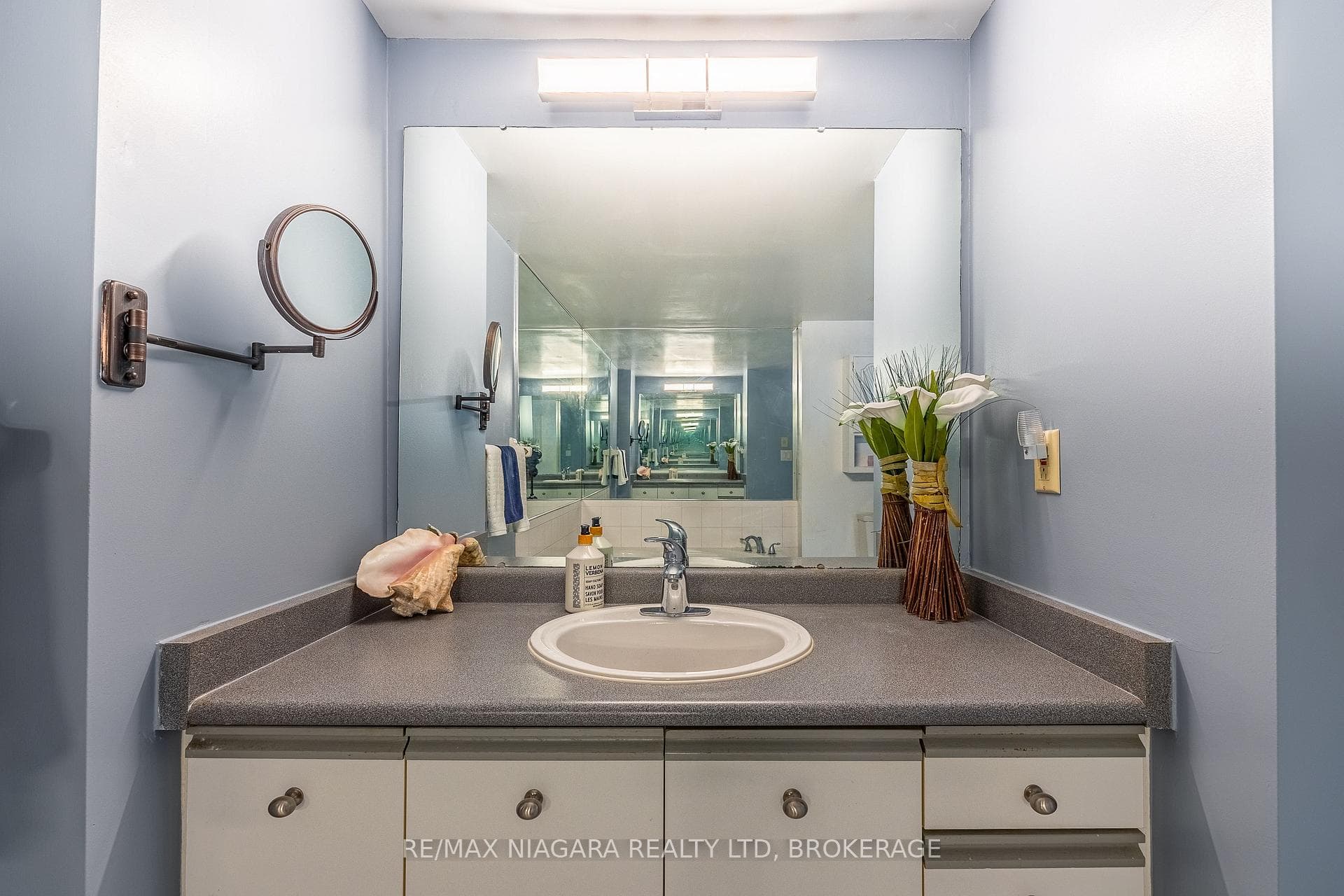 162 Martindale Road Unit 704 photo 14