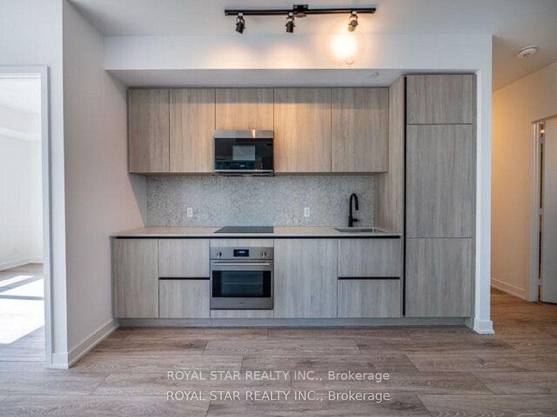 108 Peter Street Unit 1007 photo 14