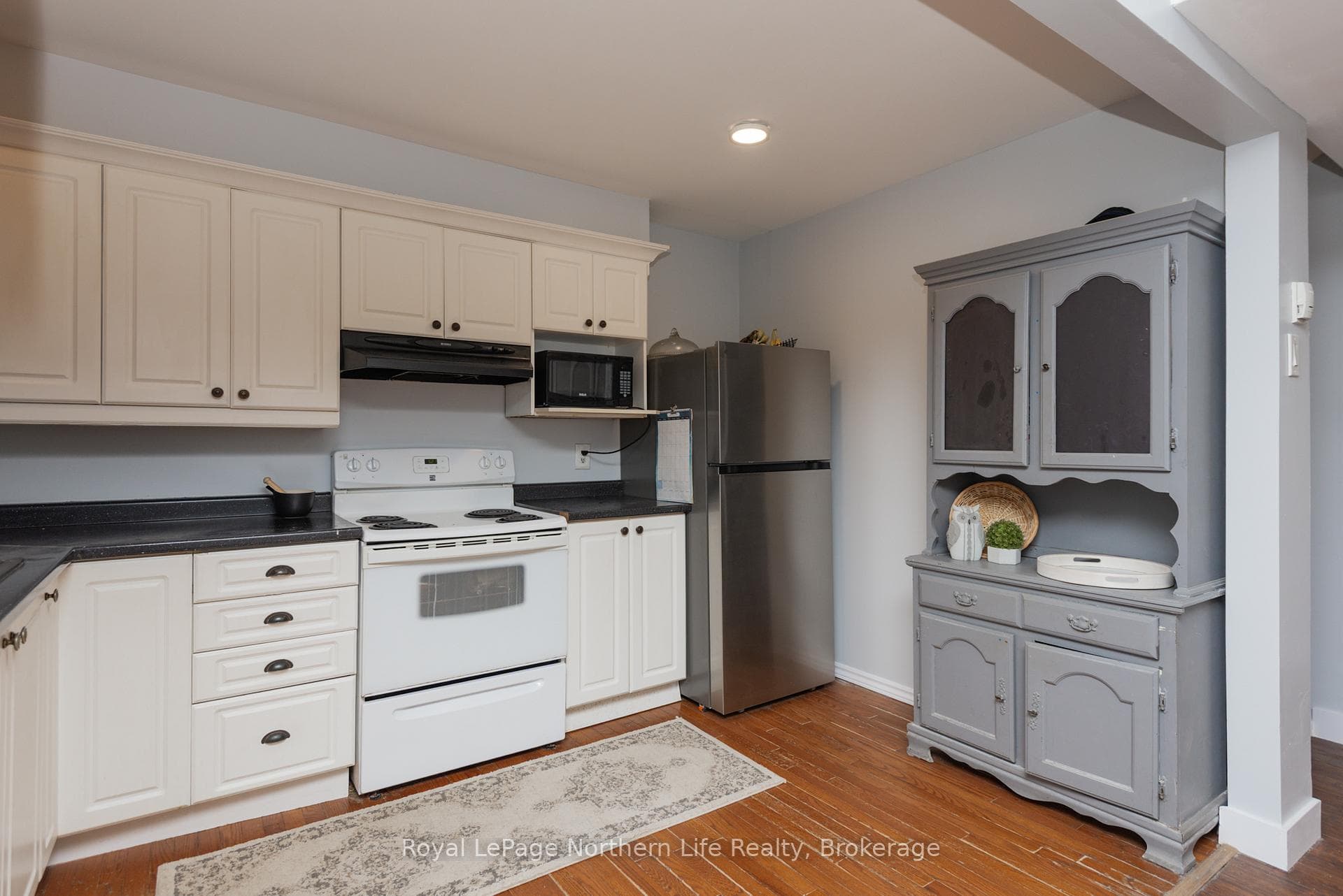 21 Blair Street photo 11