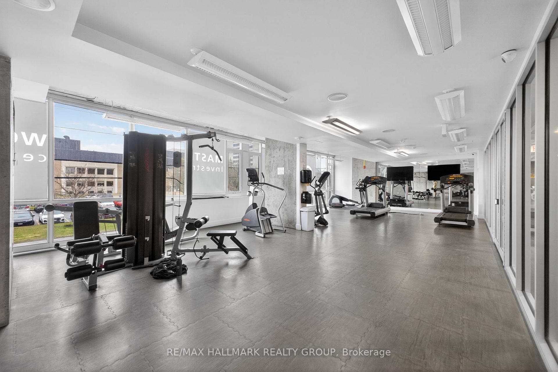 201 Parkdale Avenue Unit 705 photo 31