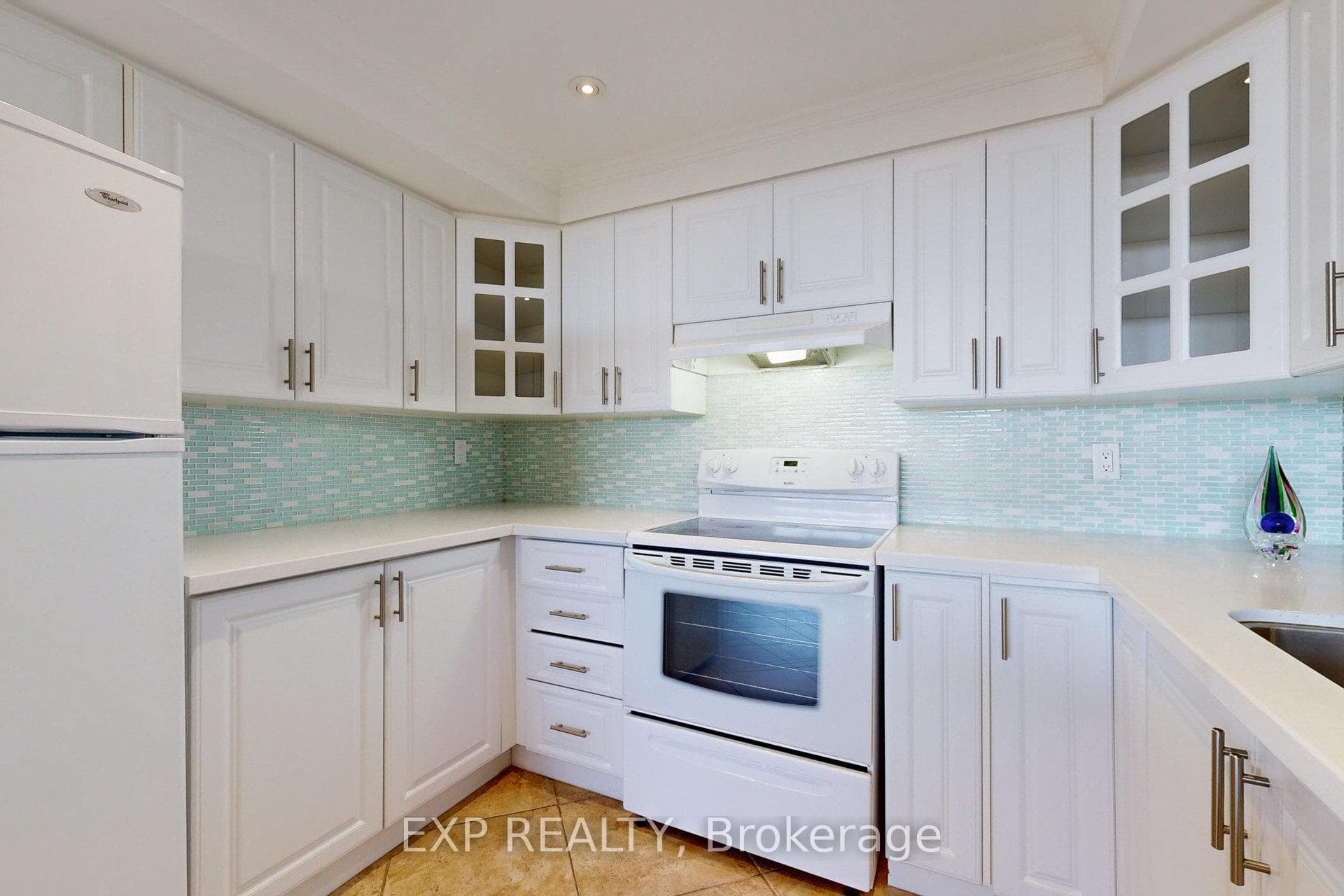 310 Mill Street Unit 811 photo 11