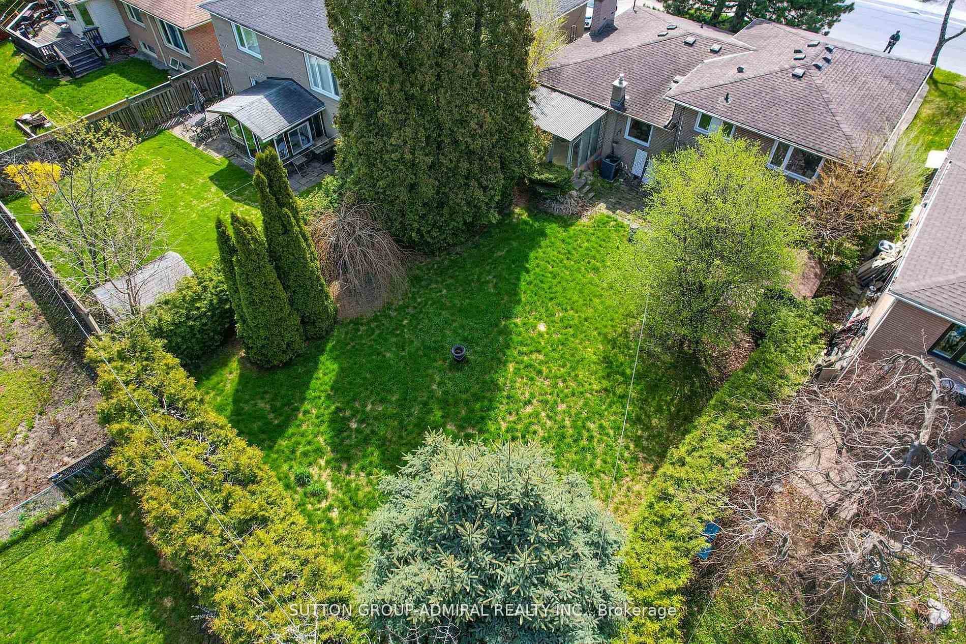 30 Foxwarren Drive photo 28